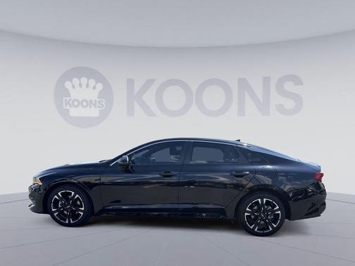 Ebony Black 2022 Kia K5 GT-Line