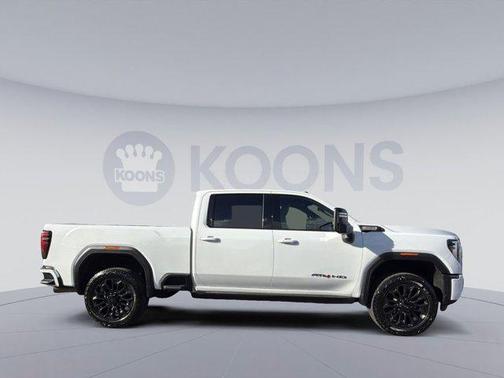 Summit White 2024 GMC Sierra 2500 AT4