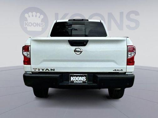 2021 Nissan Titan S