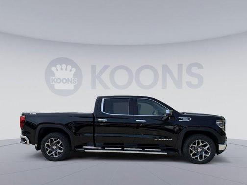 Onyx Black 2026 GMC Sierra 1500 SLT