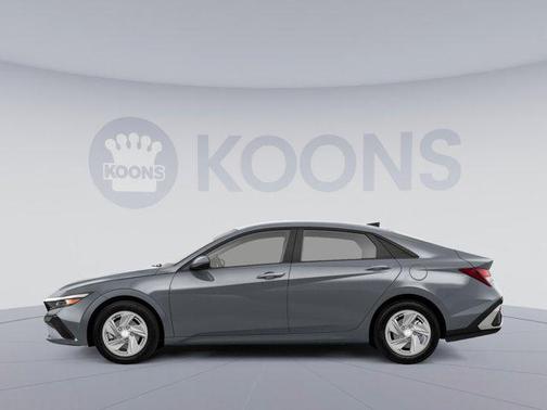 Ecotronic Gray 2025 Hyundai ELANTRA SE
