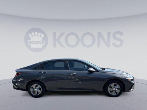 Ecotronic Gray 2025 Hyundai ELANTRA SE
