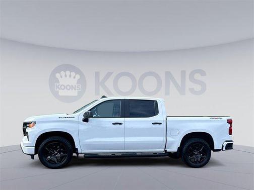 2023 Chevrolet Silverado 1500 Custom