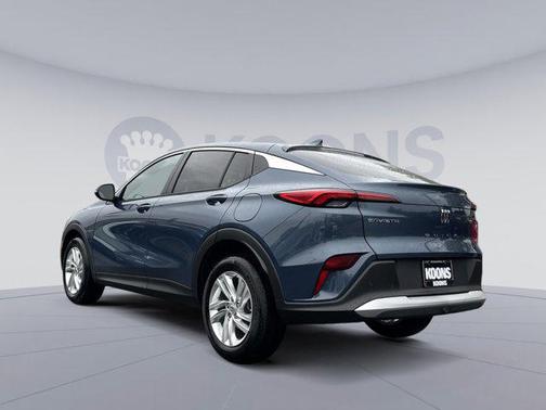 Ocean Blue Metallic 2025 Buick Envista Preferred FWD