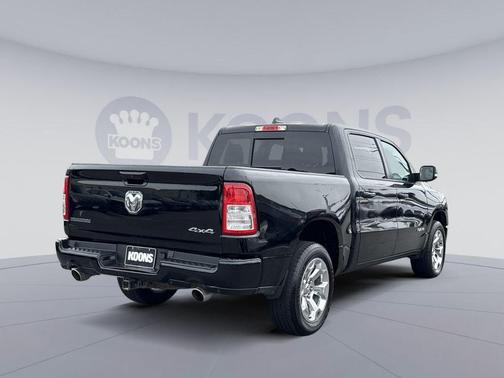 Diamond Black Crystal Pearlcoat 2022 RAM 1500 Big Horn/Lone Star