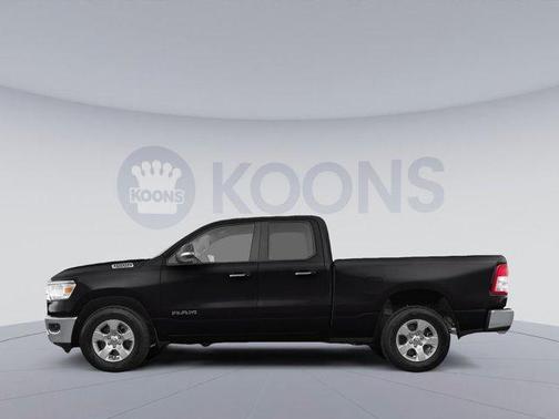 Diamond Black Crystal Pearlcoat 2022 RAM 1500 Big Horn/Lone Star