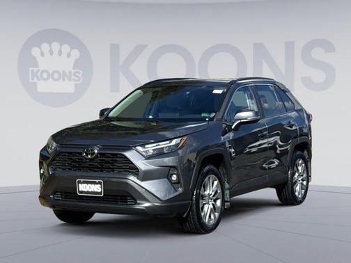 2022 Toyota RAV4 XLE Premium
