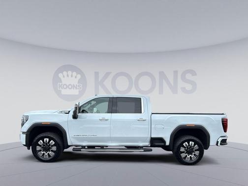Glacier White Tricoat 2026 GMC Sierra 2500 Denali