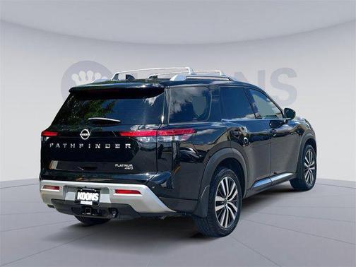 2022 Nissan Pathfinder Platinum 4WD