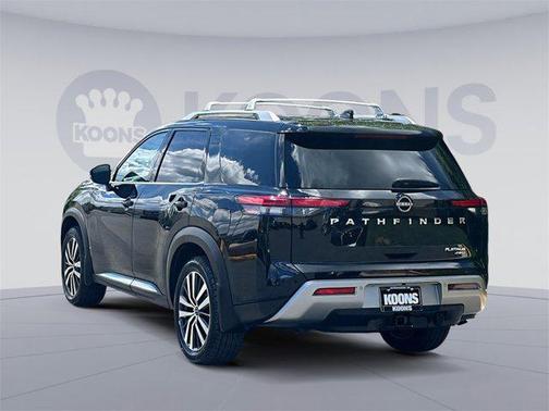 2022 Nissan Pathfinder Platinum 4WD