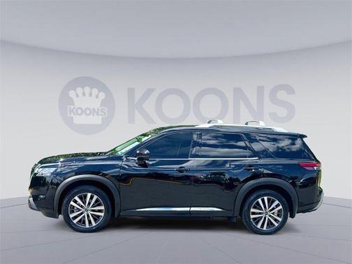 2022 Nissan Pathfinder Platinum 4WD