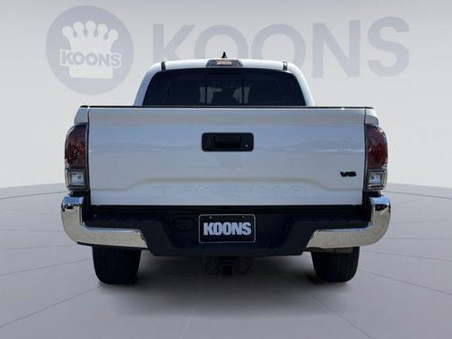 Ice Cap 2023 Toyota Tacoma SR5