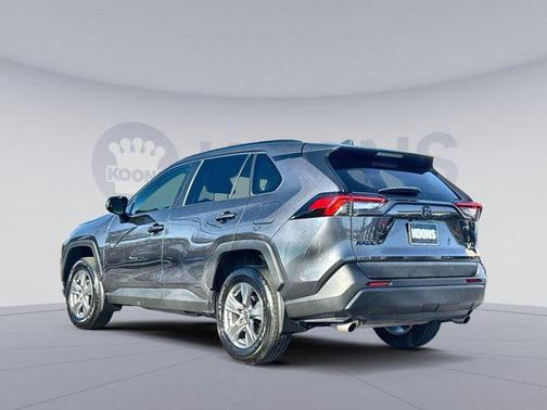 2023 Toyota RAV4 Hybrid LE