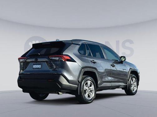 2023 Toyota RAV4 Hybrid LE