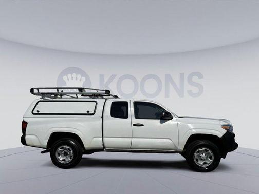 2019 Toyota Tacoma SR