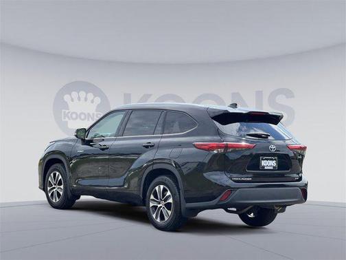 2021 Toyota Highlander Hybrid XLE