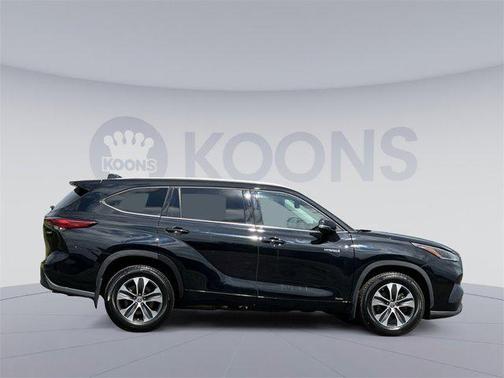 2021 Toyota Highlander Hybrid XLE