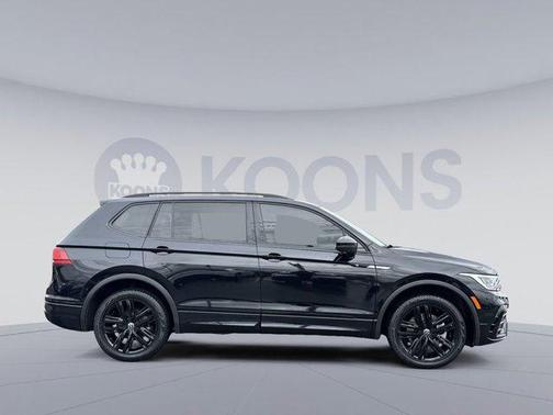 2022 Volkswagen Tiguan 2.0T SE R-Line Black 4MOTION