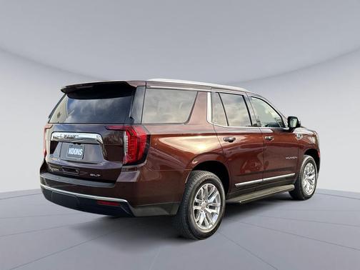 Redwood Metallic 2022 GMC Yukon SLT