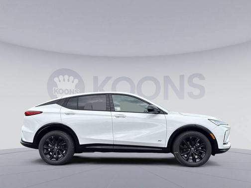 Summit White 2026 Buick Envista Sport Touring FWD