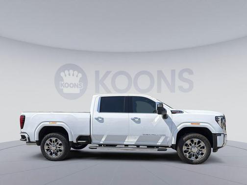 Summit White 2026 GMC Sierra 2500 Denali