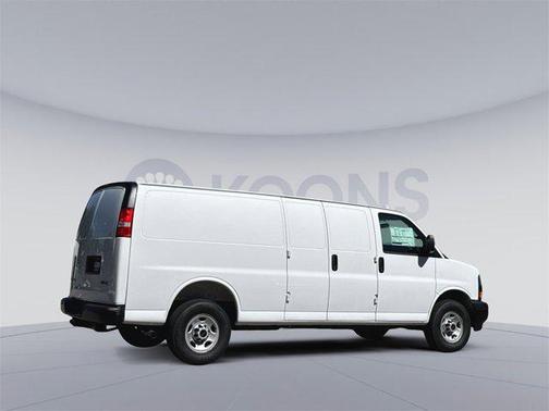 2025 GMC Savana 2500 Work Van
