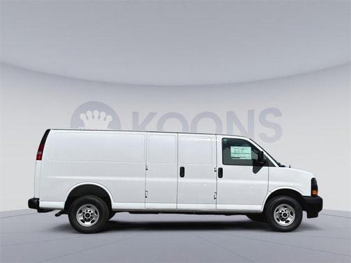 2025 GMC Savana 2500 Work Van