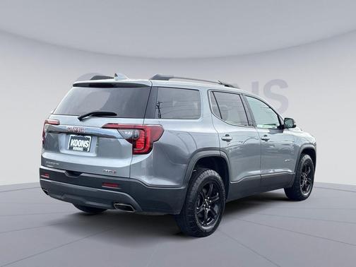 Sterling Metallic 2023 GMC Acadia AWD AT4