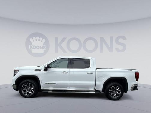 Summit White 2022 GMC Sierra 1500 SLT