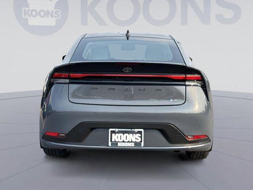 2024 Toyota Prius LE