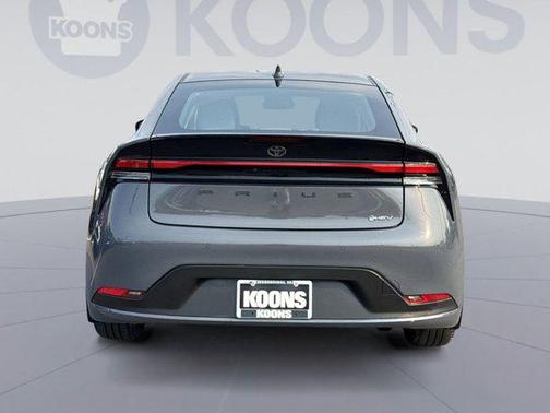 2024 Toyota Prius LE