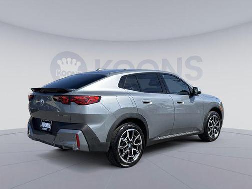 2025 BMW X2 xDrive28i