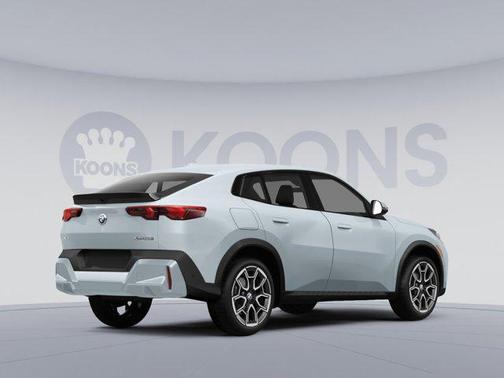 2025 BMW X2 xDrive28i