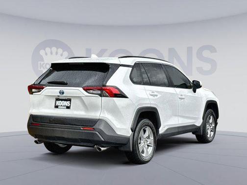 2025 Toyota RAV4 Hybrid XLE
