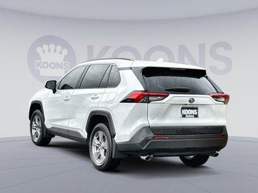 2025 Toyota RAV4 Hybrid XLE