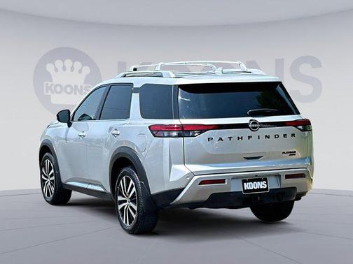 2024 Nissan Pathfinder Platinum 4WD