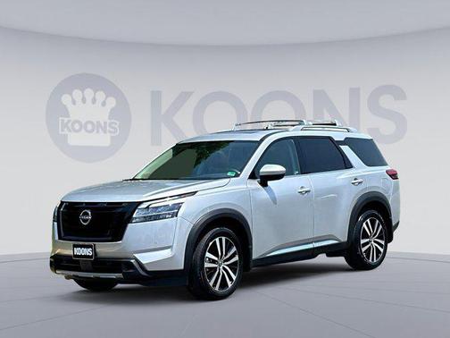 2024 Nissan Pathfinder Platinum 4WD