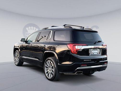 2022 GMC Acadia Denali
