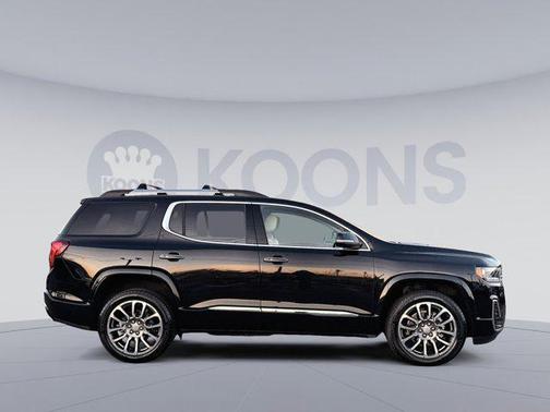 2022 GMC Acadia Denali