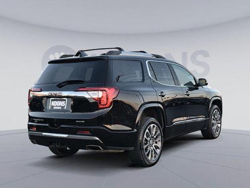 2022 GMC Acadia Denali
