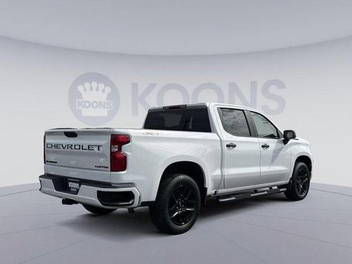 2022 Chevrolet Silverado 1500 Custom