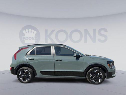 Cityscape Green 2023 Kia Niro EV Wind