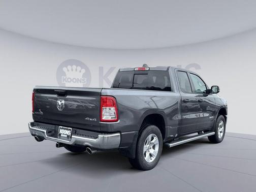 Granite Crystal Metallic Clearcoat 2023 RAM 1500 Big Horn/Lone Star