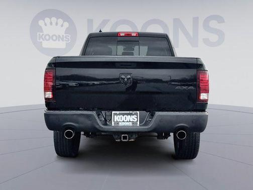 2020 RAM 1500 Classic Warlock Quad Cab 4x4 6'4' Box