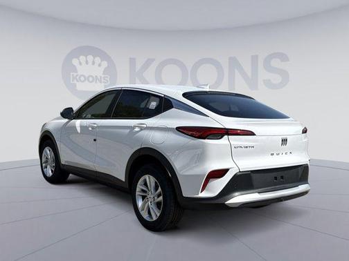 Summit White 2026 Buick Envista Preferred FWD