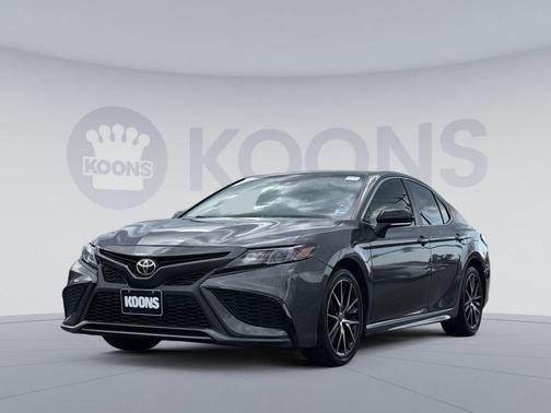 Predawn Gray Mica 2022 Toyota Camry SE
