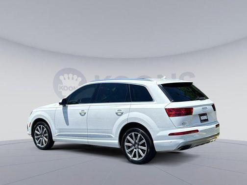 2019 Audi Q7 55 Premium Plus