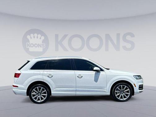 2019 Audi Q7 55 Premium Plus