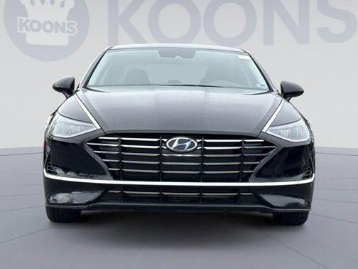 2022 Hyundai SONATA SE