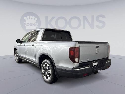 Lunar Silver Metallic 2019 Honda Ridgeline RTL-E